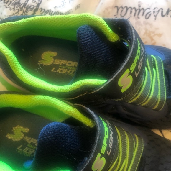 Boys sneakers - Picture 4 of 4